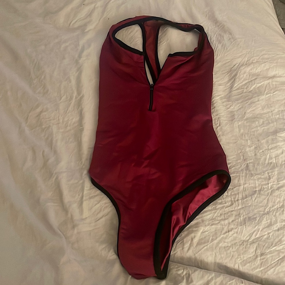 Zip up leotard ❤️